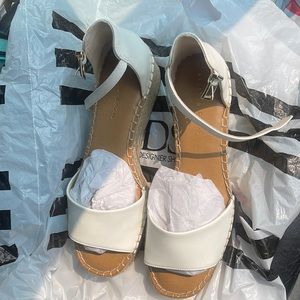 Kelly & Katie Wedge Strap Sandal Women’s Size 10 White